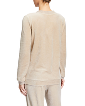Load image into Gallery viewer, HANRO Favourites Velvet Long-Sleeve Pullover &amp; Pant Set
