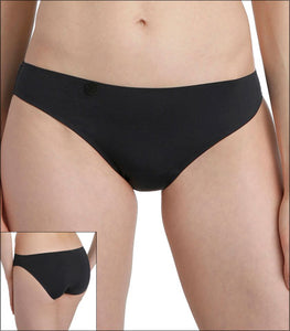 Marie Jo L'Aventure Tom Brief