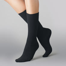 Load image into Gallery viewer, iLux Nu-Nuvola Bread &amp; Butter Cashmere Ankle Socks
